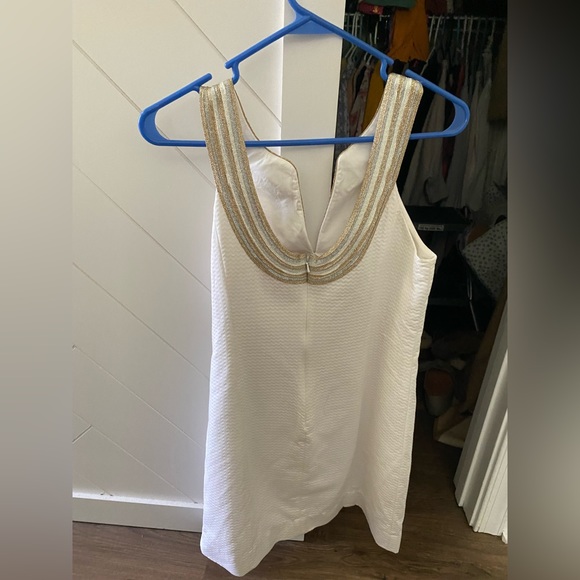 Size 6 Lily dress, worn once! Great for brides - Picture 2 of 3